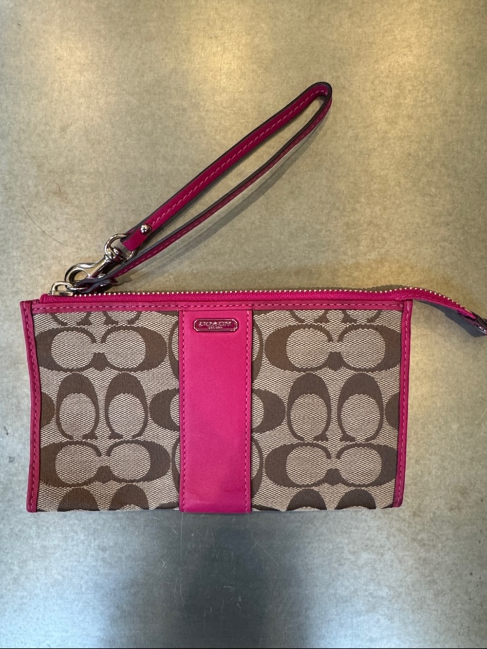 Coach Brown Signature Canvas Wristlet with Pink Trim. NWOT